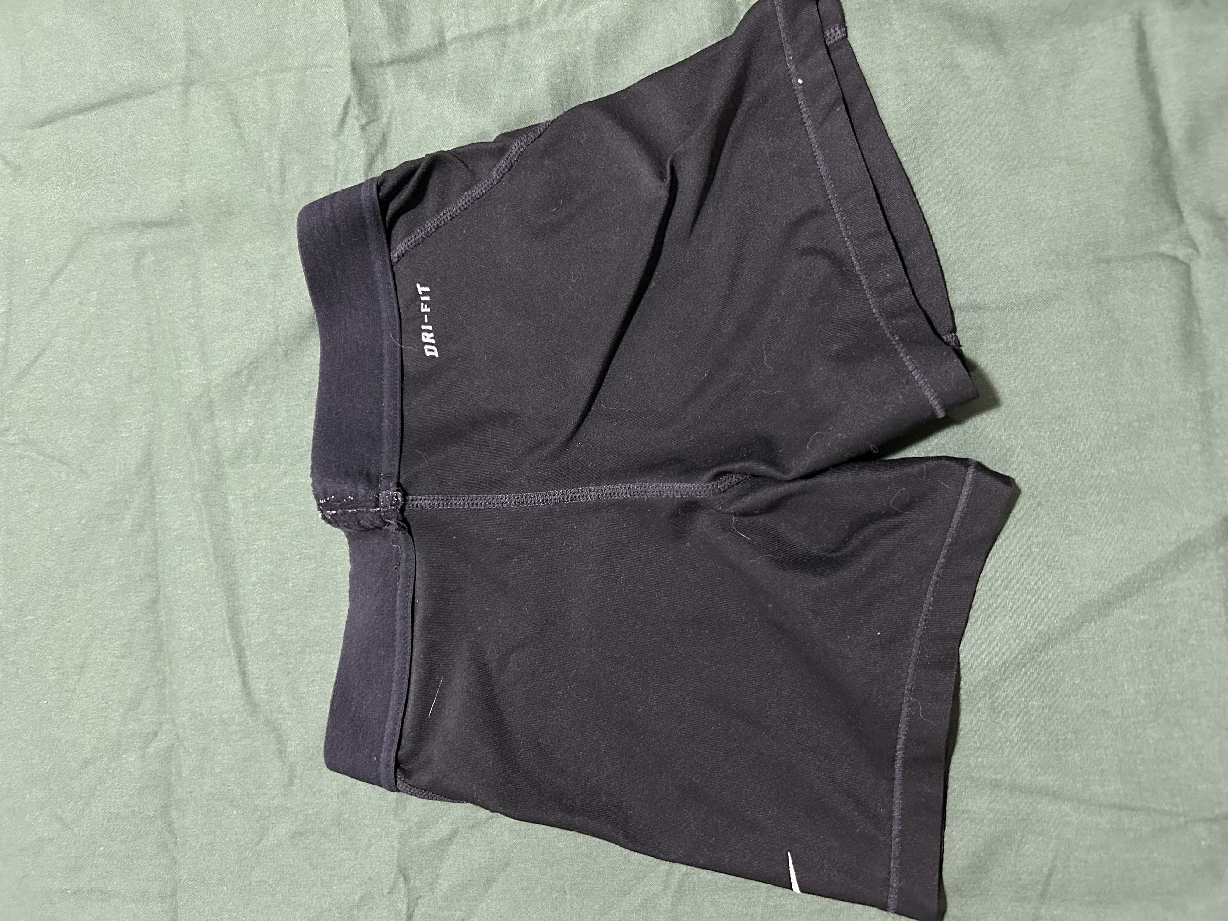 Black Nike pros XS